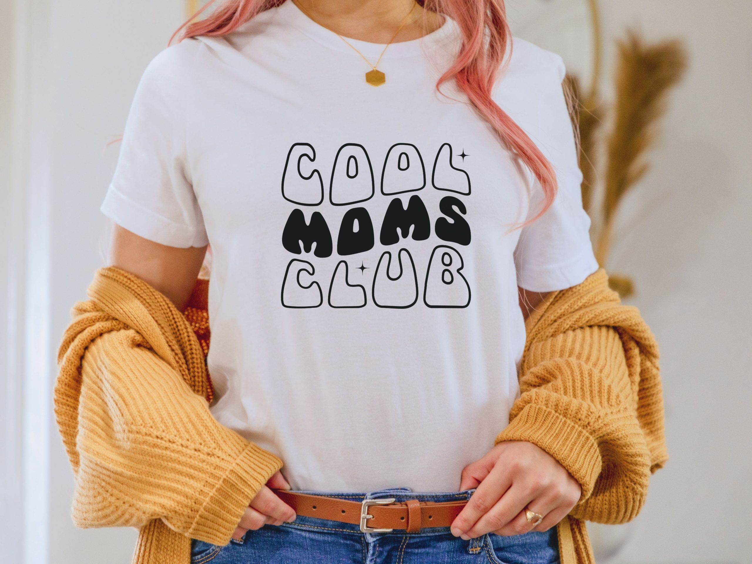 Cool moms club shirt, Happy Mothers day shirt gift, Retro womens tee